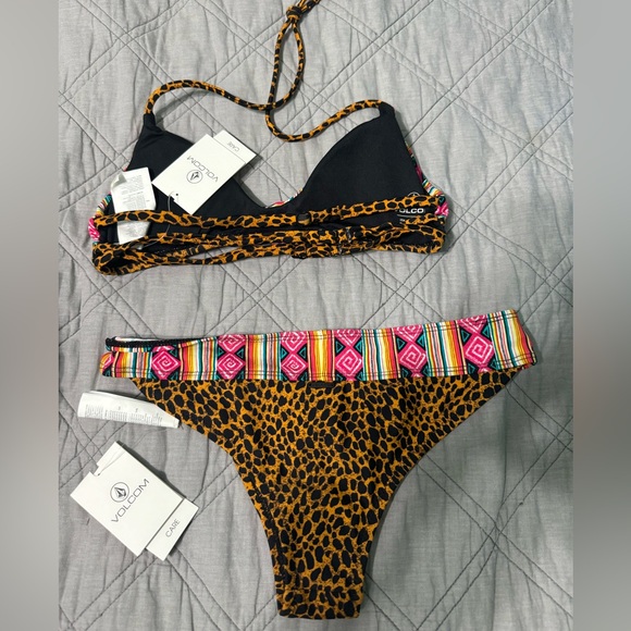 Volcom Bikini - Picture 2 of 2